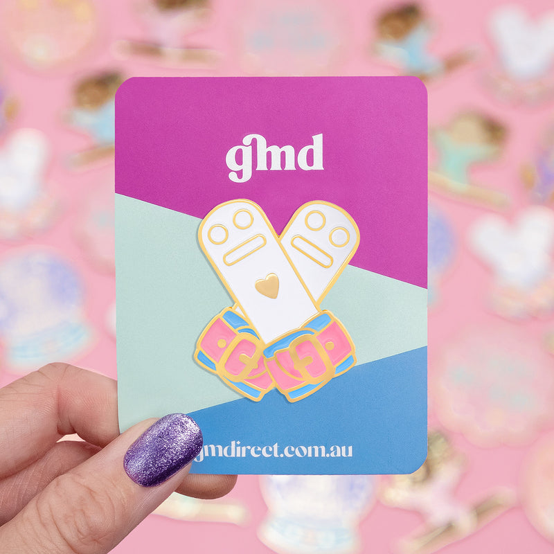 Grips Love Pin